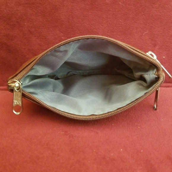 Brown Genuine Leather coin purse. - Picture 3 of 3